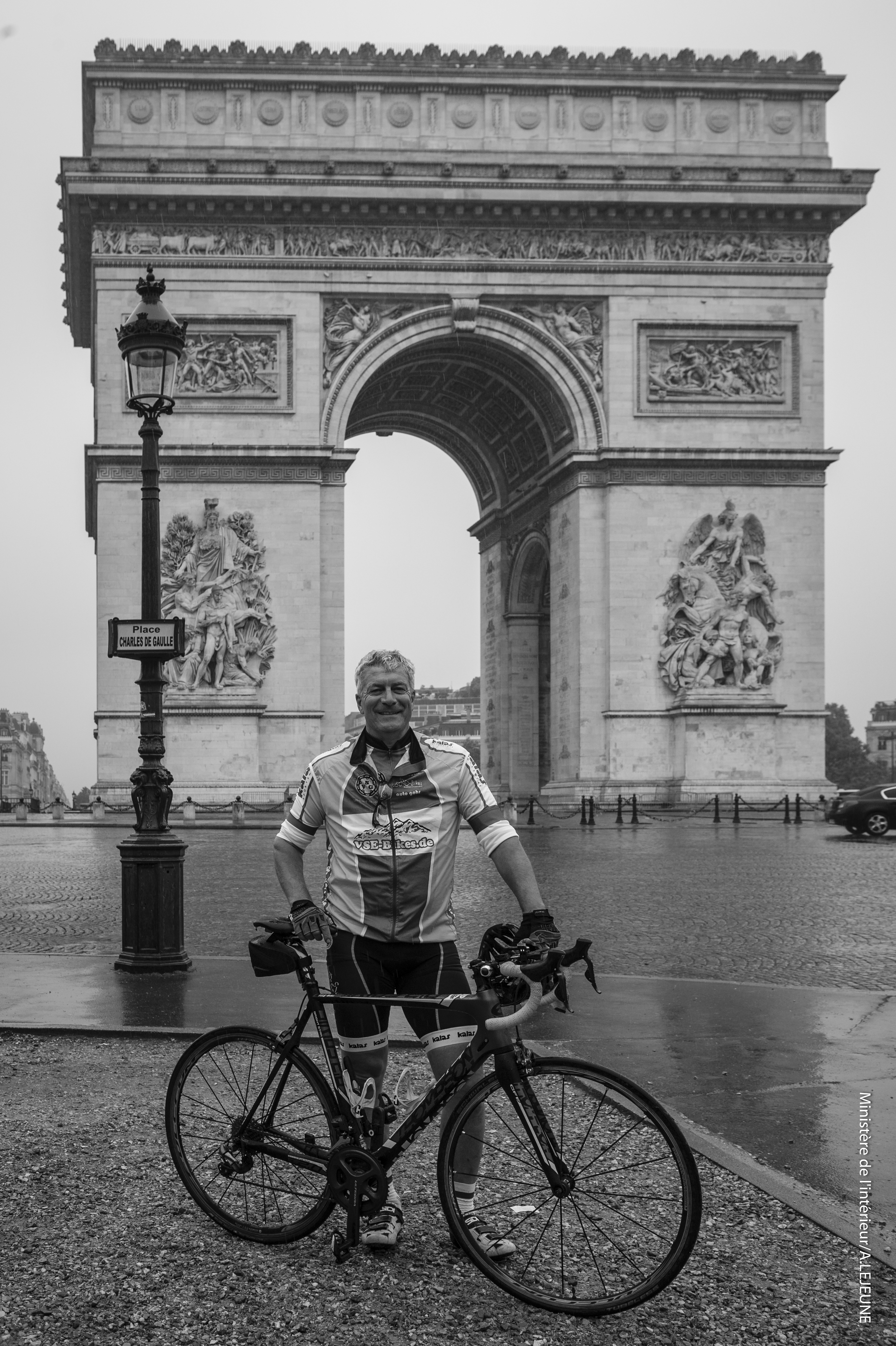 Tour de Jumelage: Arc de Triomphe